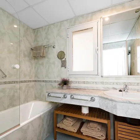 Charming And Spacious In Medina Garden - Puerto Banus Apartmán Marbella