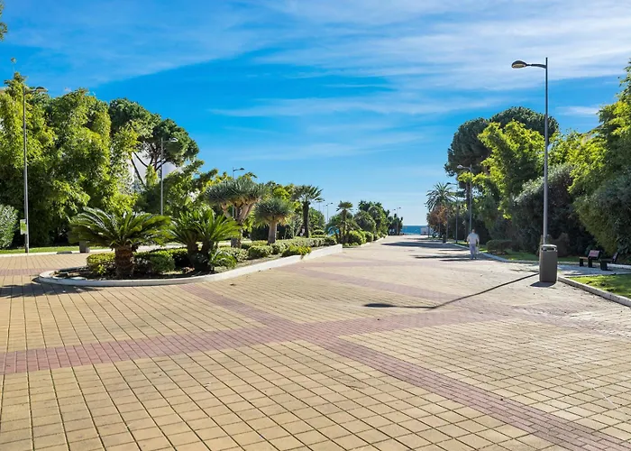 Charming And Spacious In Medina Garden - Puerto Banus Apartman